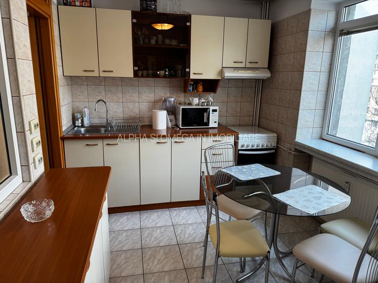 Apartament cochet in bloc din 1980 - 2