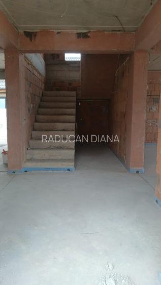 Case P+1  moderne, absamblu cu intrare privata si avansat ca si constructie - 11