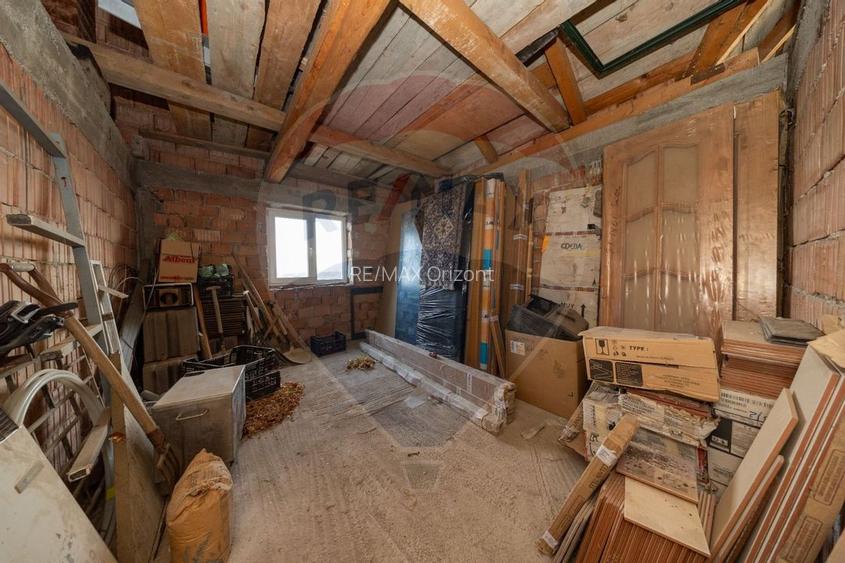 Casă noua - parcări subterane, teren 500 mp, Codlea - 30