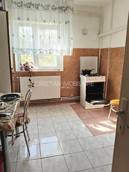 2 camere etaj 3, confort 1 decomandat, Progresu - Jandarmerie