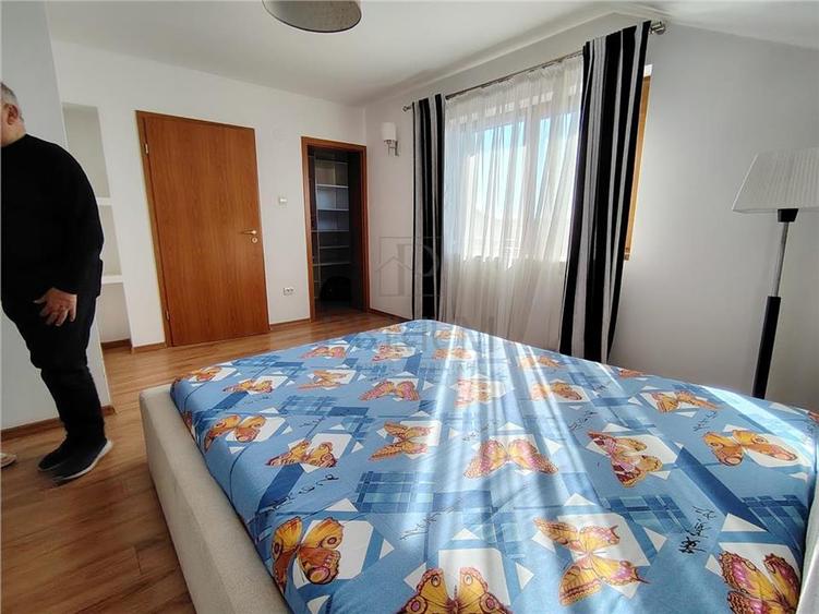 VILA GENEROASA CU 5 CAMERE IN MOSNITA NOUA - 220 MP UTILI - DRESSING IN POD