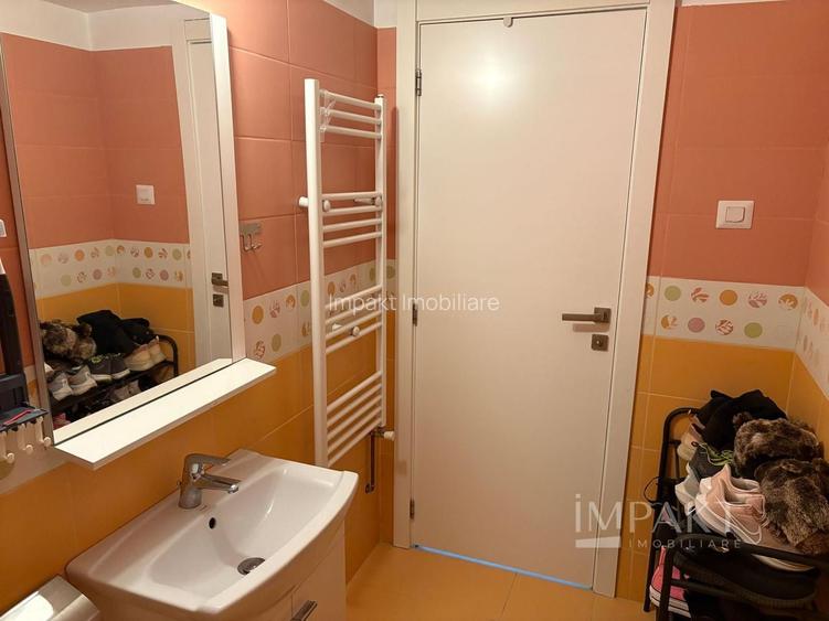 Casa frumoasa de vanzare la curte comuna, zona Centrala! - 12