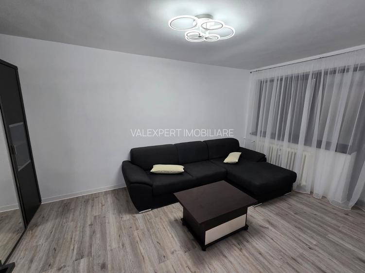 Metrou Aparatorii Patriei,2cam,dec,60mp,renovat,loc parcare,prima inchiriere. - 12