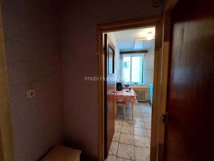 Apartament 3 camere, Deva suprafata totala utila 8 – str. Titu Maiorescu, parter - 12