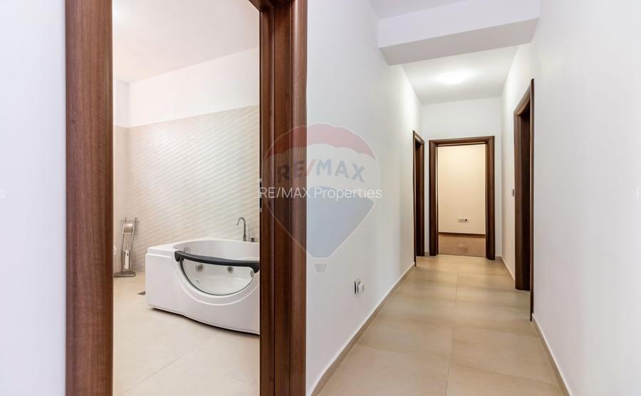 Apartament de vanzare cu 4 camere în Bucurestii Noi, metrou, parc - 15