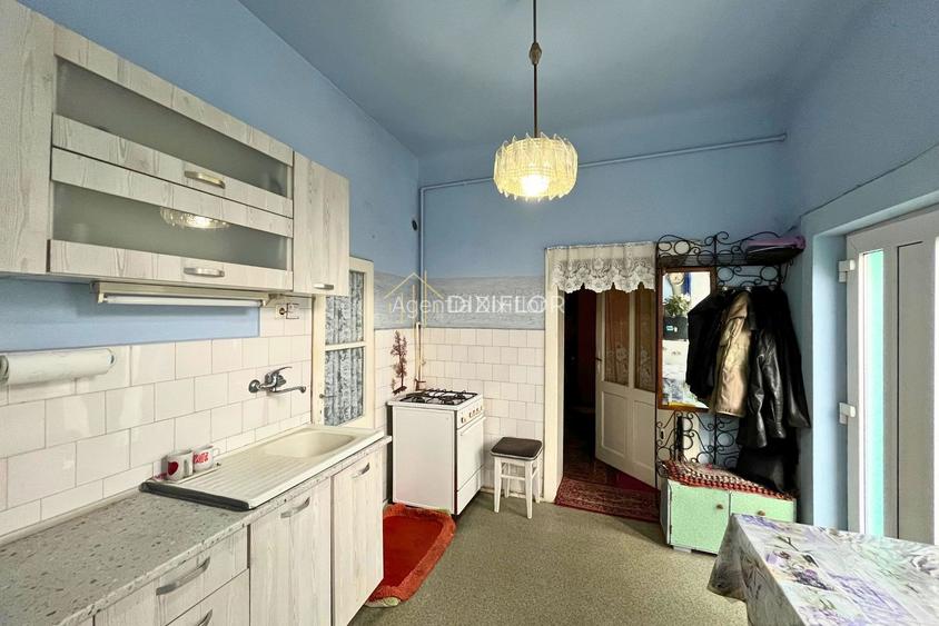 Casă în curte comună la 3 minute de centrul istoric - 6