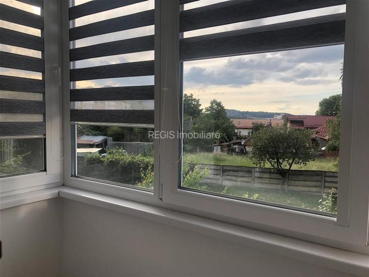 Apartament spatios cu 4 camere si 2 balcoane zona Noua - 4