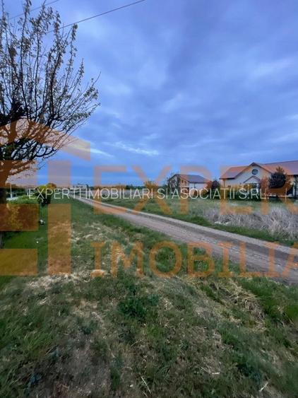 Teren intravilan de vanzare  situat in zona COSTINESTI langa soseaua DC.6 - 3