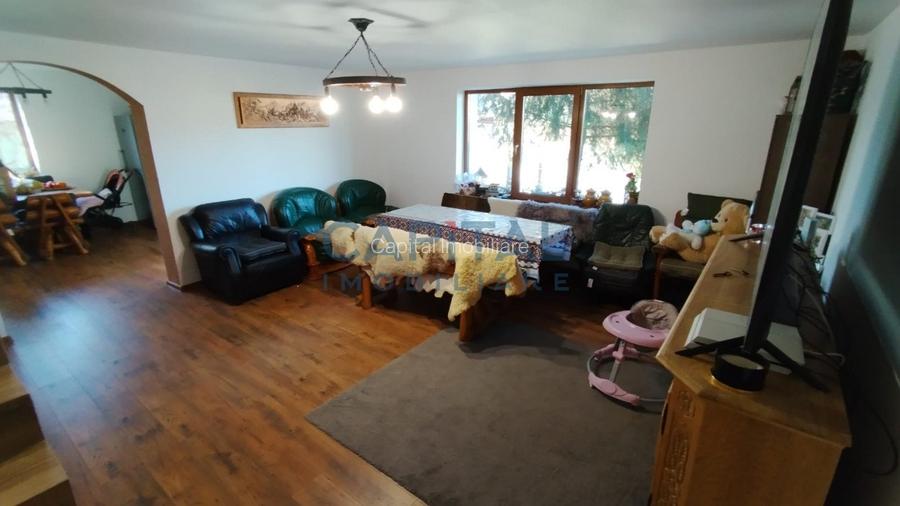 VILA spatioasa in VIISOARA la 7km de Piatra Neamt. - 2