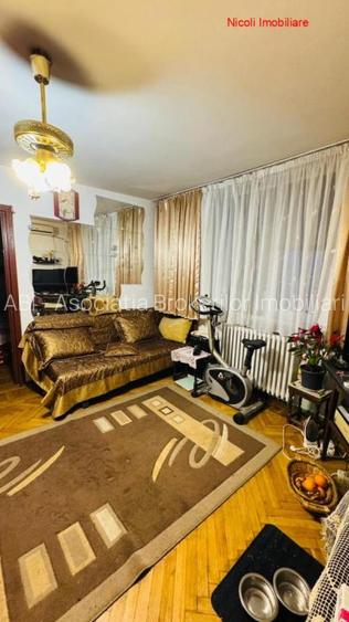 Gara de NORD, bloc fara bulina - 4