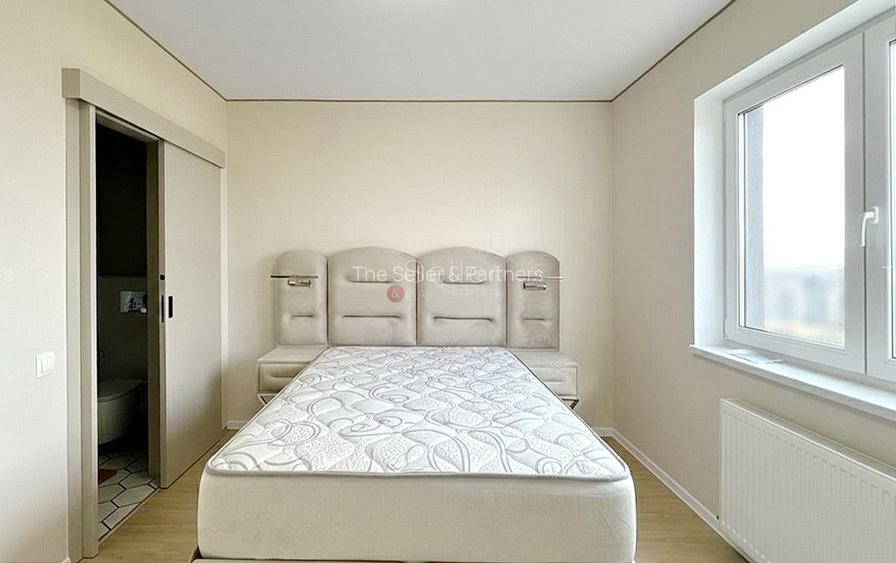 Structura Generoasa Zona Coresi Mall - 17