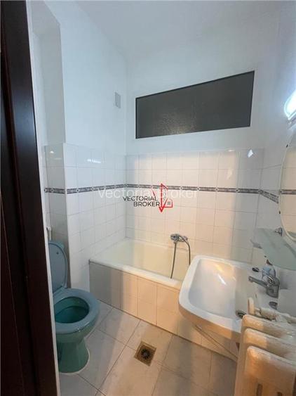 Garsoniera Ultracentrala Universitate Maria Rosetti locuinta sau SALON - 10