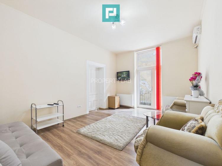 Apartament ultracentral, renovat, cu garaj - 2