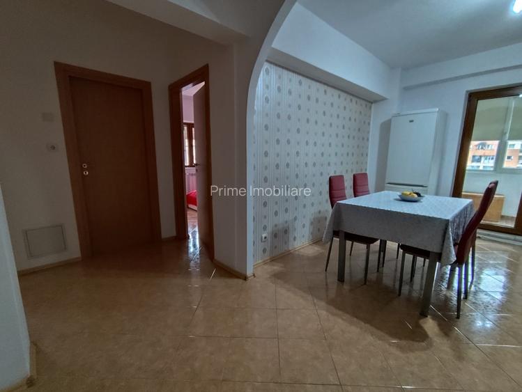 Apartament ultracentral cu 2 camere, 56 mp, 2 balcoane, etaj 3/4 - 6