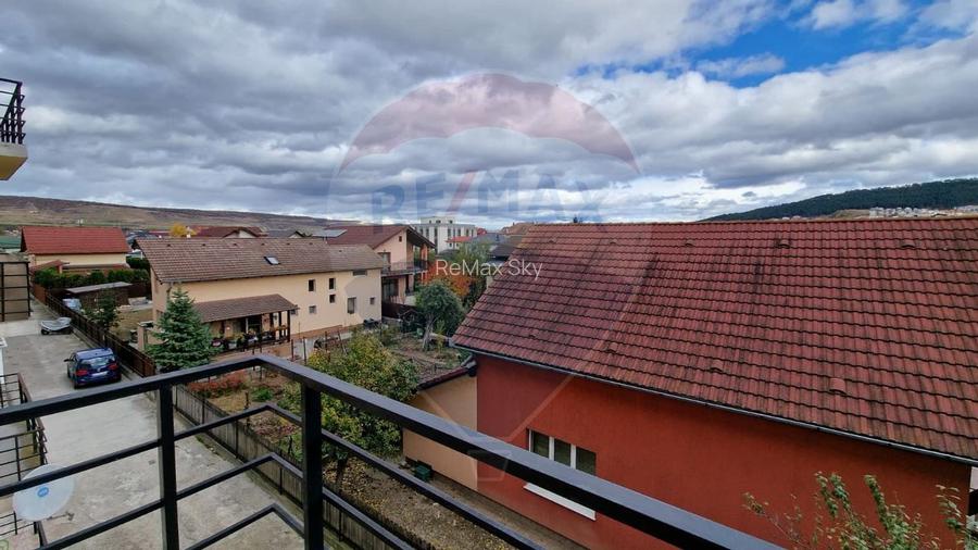 Garsonieră decomandată de închiriat, pe strada Prof. Ioan Rus - 8