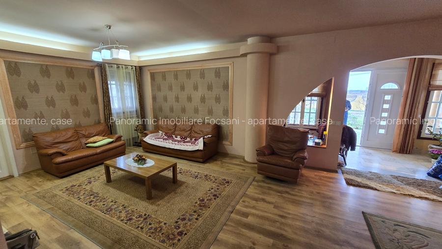 Vila de vanzare Petresti Crang - 2