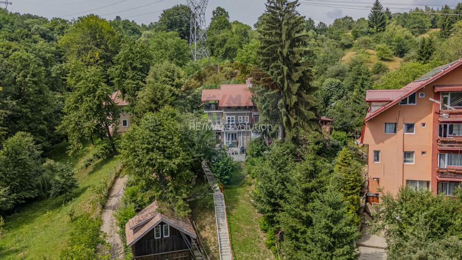 CASA cu 7 camere in inima Branului | Teren 1346mp | COMISION 0% - 10