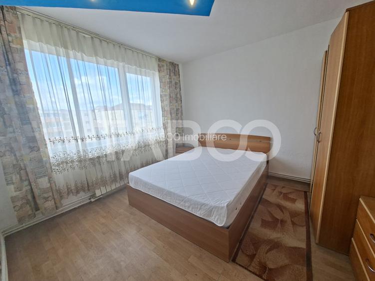 Apartament cu 3 camere si balcon de inchiriat in zona Mihai Viteazul - 3