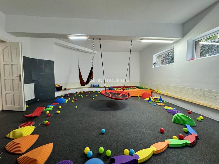 Casă 500 mp utili, teren 2000 mp, 10 parcări, cartier Andrei Mureșanu - 16