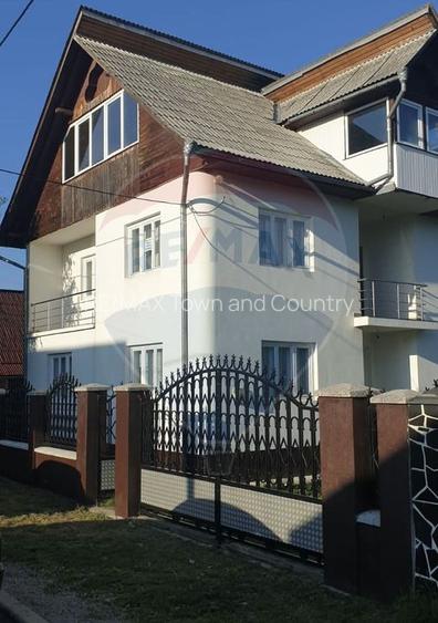 Casă / Vilă cu 6 camere de vânzare - 11