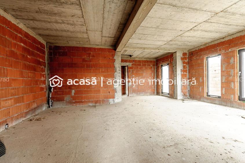 Casă nefinisata la sol in Fântânele, cartier nou Comsion 0 - 10