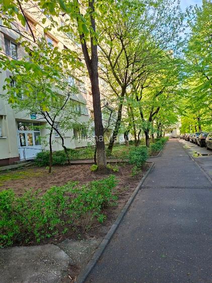 Particular inchiriez 3 camere Metrou Obor - 3