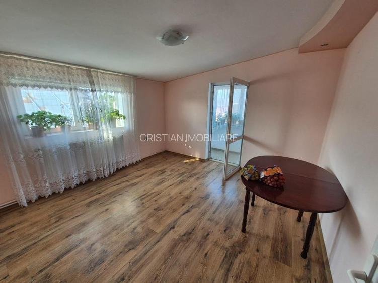 170mp utili Vila P+1+M Teren 200 mp, 5 Cam caramida Chercea - 4