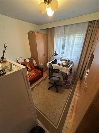 Etaj 2 cu 2 bai, mobilat si utilat - 13