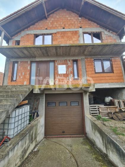 Casa la rosu de vanzare in Sebes-Lancram judetul Alba - 11