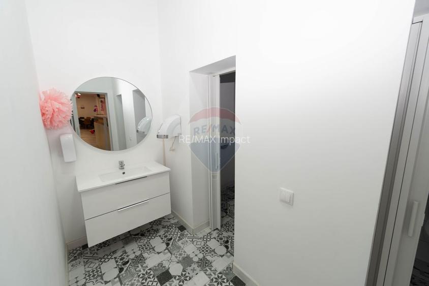 Hala de inchiriat 137mp, loc de joaca, sector 1 - 8