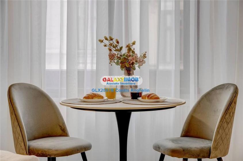 L-Heritage Collection: City View (Regim Hotelier) - Romana - 18