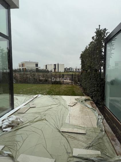 Vila de vânzare în Amber Forest  - 16