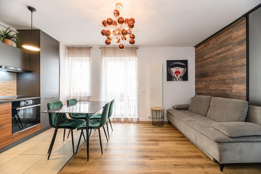 Apartament 3 camere zona Coresi/Top City - 13