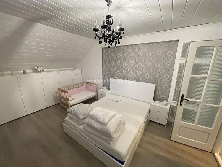 Casa S+P+E+M | 605 mp utili | 10 camere | 3 bucatarii | 4 bai | 3 terase | Garaj - 9