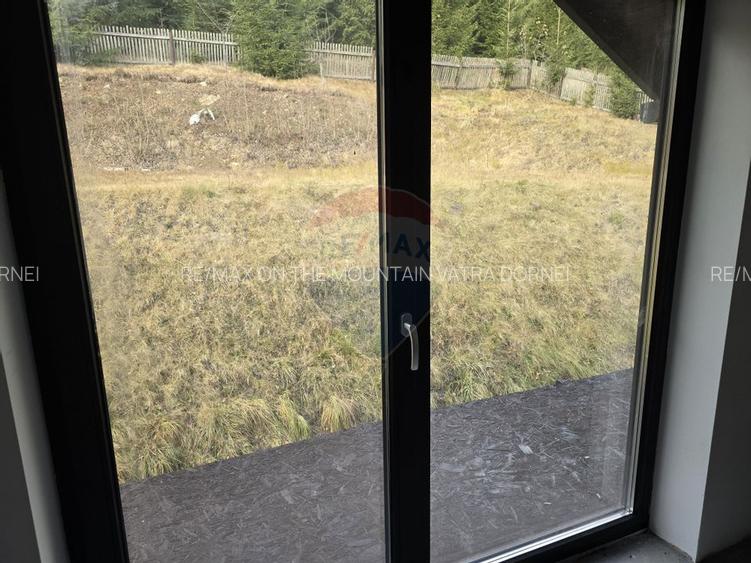 Casă / Vilă cu 7 camere de vânzare - 6