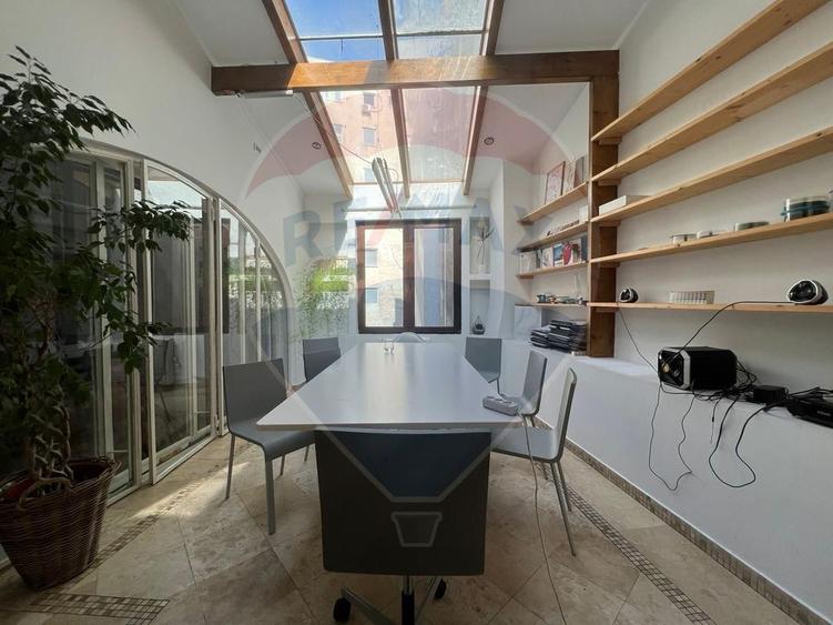 Apartament cu 4 camere de închiriat în zona Dacia pretabil birou