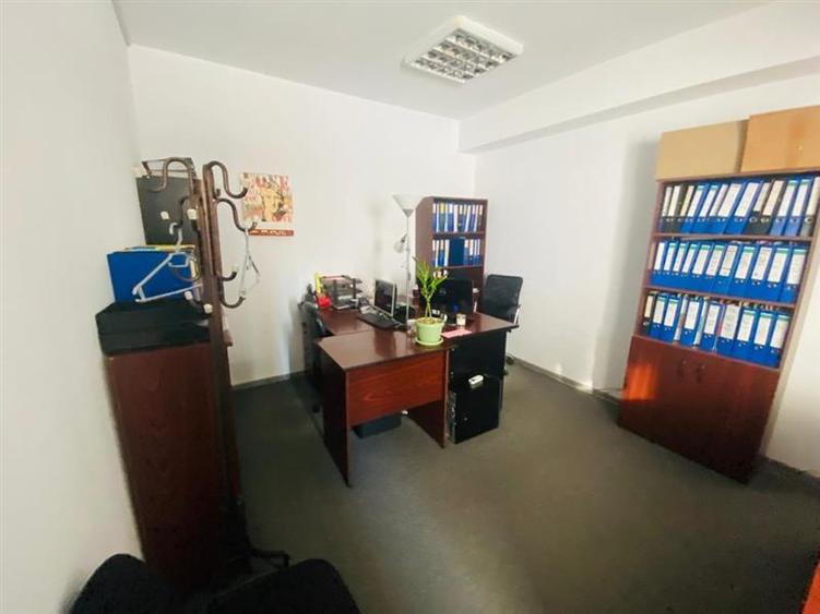 Spatii birouri - Calea Plevnei - de la 85 mp