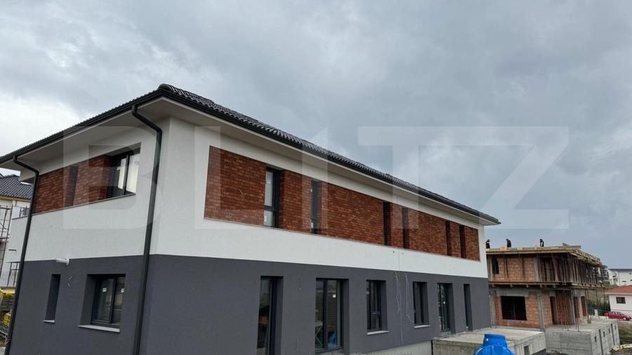 Duplex, ansamblu premium, 150 mp, Dezmir