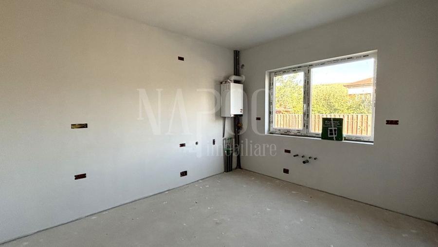 Casa 4 camere de vanzare in Floresti