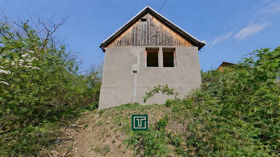 Casă de vânzare cu teren 874 mp – ideală pentru casă de vacanță, Covasant