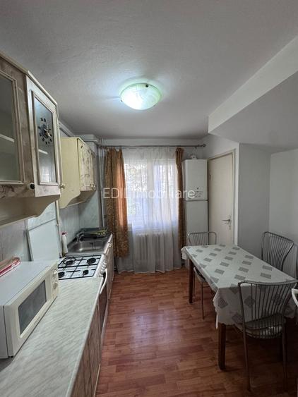 Apartament 3 Camere cu Parcare | Zonă Excelentă