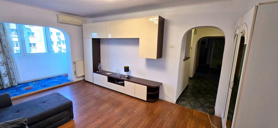 Apartament 3 camere de vânzare în Crângași – 75 mp, decomandat