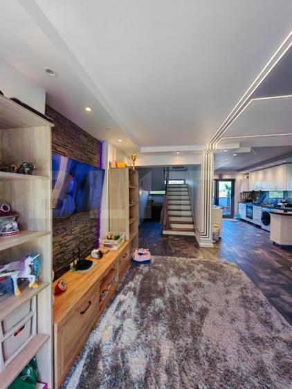 O SUPER Casa de vanzare, 220 mp, zona Bucium  !!!