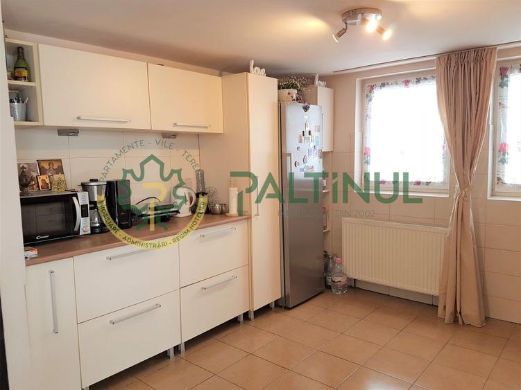 Vila Șelimbăr – 700 mp teren, jacuzzi, semineu, front stradal 30 ml
