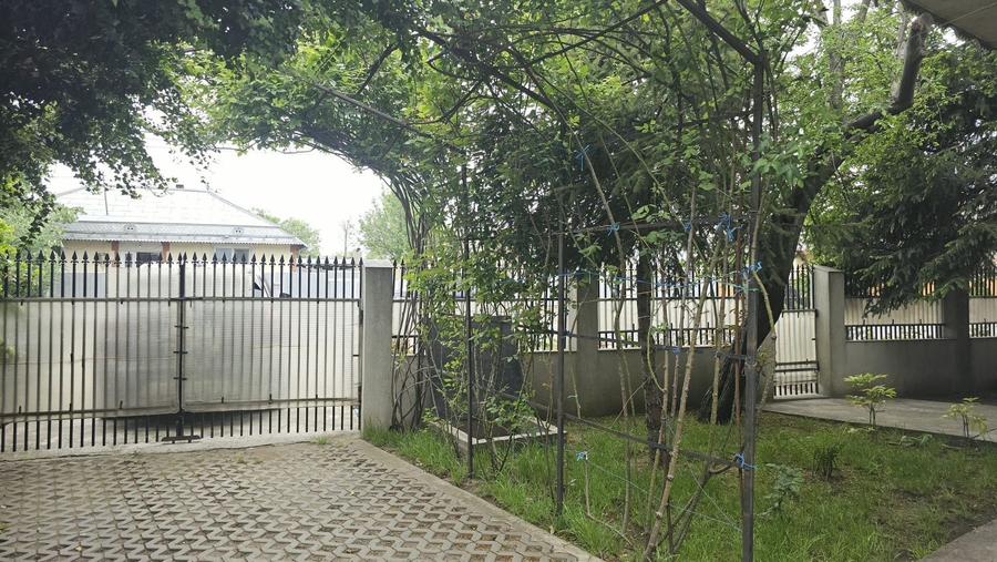 De vanzare -- casa in comuna Pechea, jud. Galati, teren 850 mp