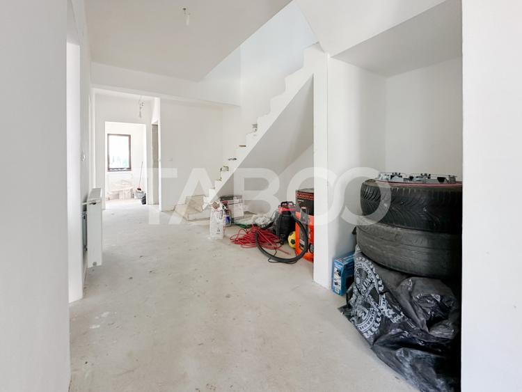 Casa de tip Duplex 143 mpu 5 camere semifinisata intabulata