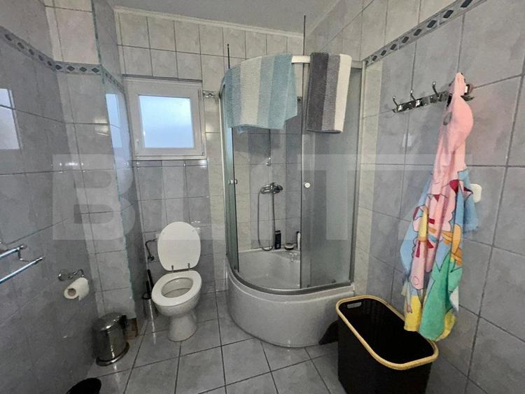 Casa de vanzare , 258 mp utili + 418 teren, zona Closca