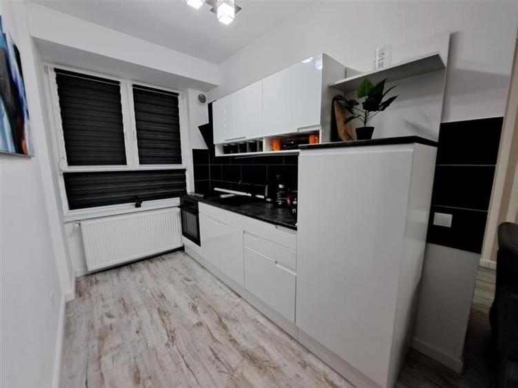 RECO Apartament central 3 camere + Parcare