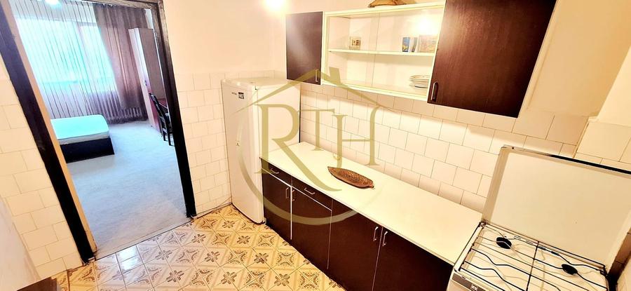 Oferim spre inchiriere, garsoniera situat in zona Complex Studentesc