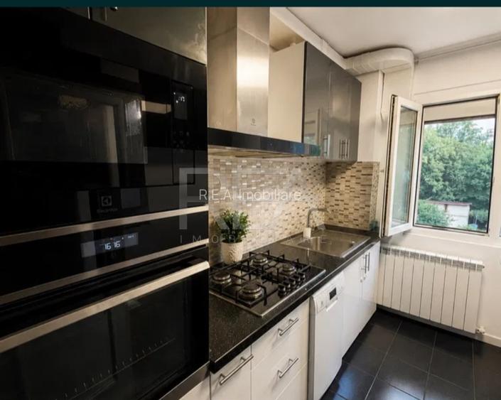 4 camere decomandat Aleea Covasna Sector 4 | 2 parcări | Etaj 3/4 - 9